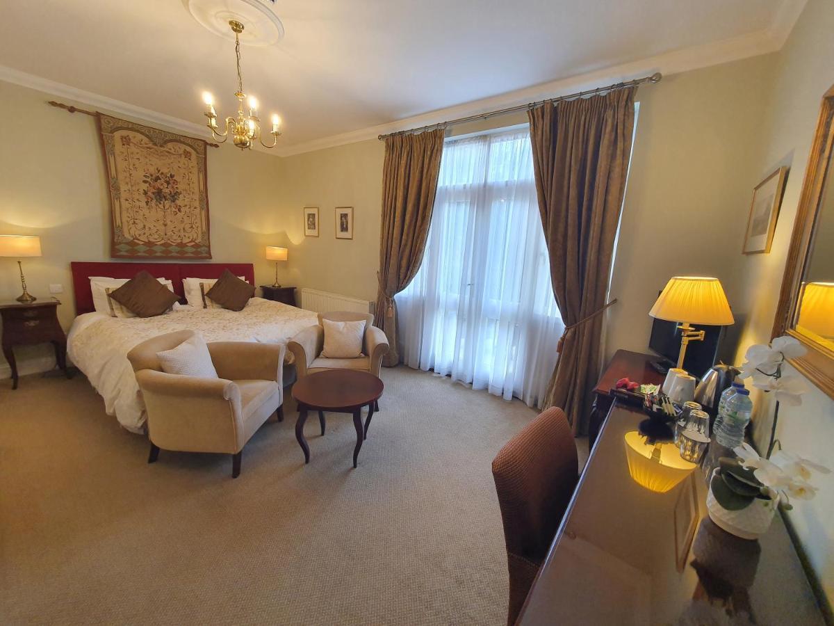 Ditton Lodge Kingston upon Thames  Kültér fotó